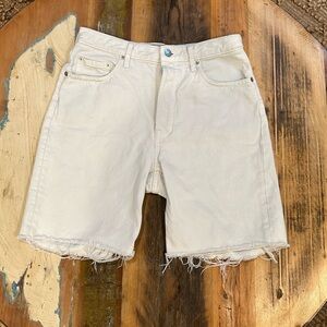 Everlane knee length white jean shorts 27